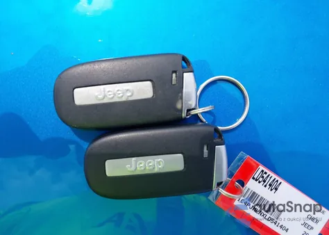 2020 Jeep Cherokee Altitude 4X4 from USA, damaged, VIN 1C4PJMLNXLD541404